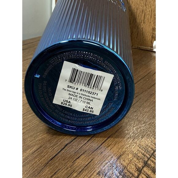 Starbucks 2023 Metallic Blue Venti Cold Cup Tumbler Lid Straw 24 oz - Picture 4 of 4